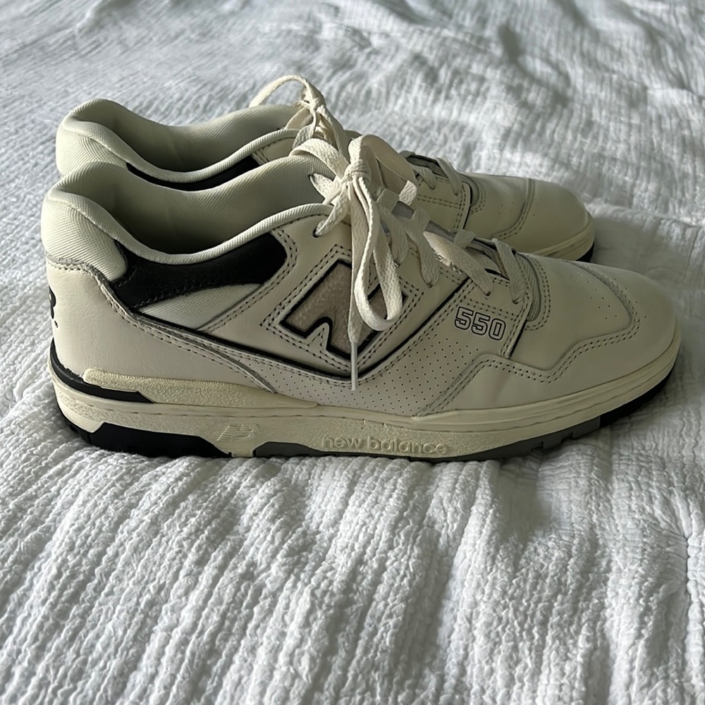New Balance 550 Sea Salt Black